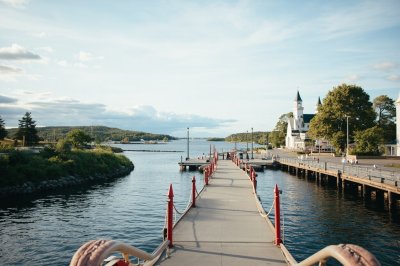 AI-generated travel thumbnail for Aasiaat
