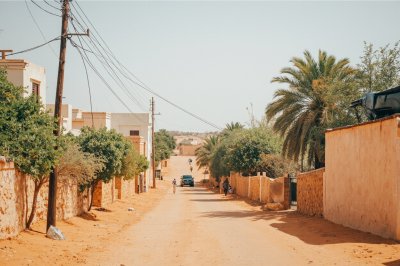 AI-generated travel thumbnail for Abéché