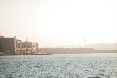 AI-generated travel thumbnail for Aden