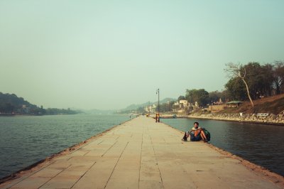 AI-generated travel thumbnail for Ahraura
