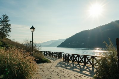 AI-generated travel thumbnail for Aia