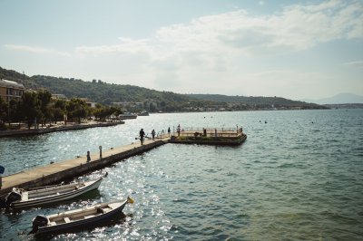 AI-generated travel thumbnail for Aiánteio