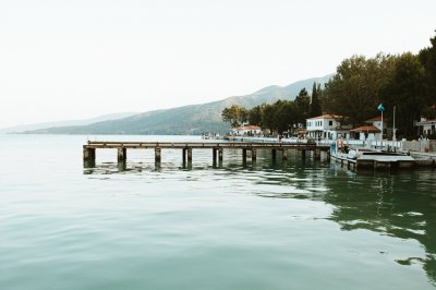 AI-generated travel thumbnail for Aidipsós