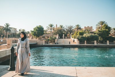 AI-generated travel thumbnail for Al Ashraf