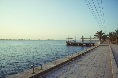 AI-generated travel thumbnail for Al Başrah al Qadīmah