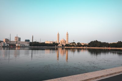 AI-generated travel thumbnail for Al Faḩāḩīl