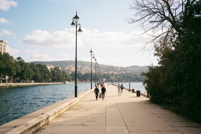 AI-generated travel thumbnail for Alfara de Carles