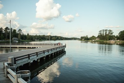AI-generated travel thumbnail for Algoma