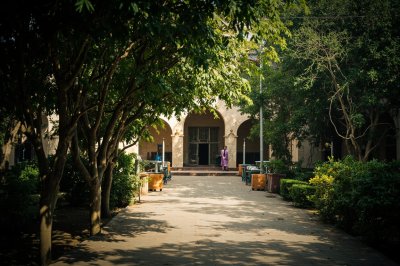 AI-generated travel thumbnail for Allahabad