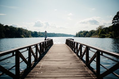 AI-generated travel thumbnail for Allen County