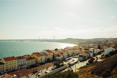 AI-generated travel thumbnail for Almada
