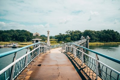 AI-generated travel thumbnail for Amphoe Bang Mun Nak