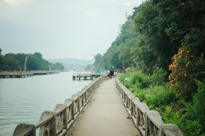 AI-generated travel thumbnail for Amphoe Chai Wan