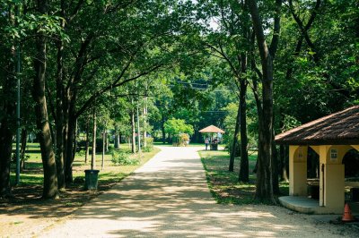 AI-generated travel thumbnail for Amphoe Ko Si Chang