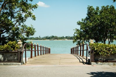 AI-generated travel thumbnail for Amphoe Ku Kaeo