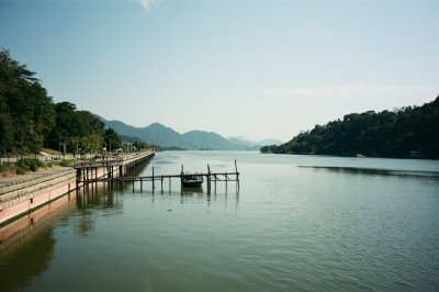 AI-generated travel thumbnail for Amphoe Sam Roi Yot
