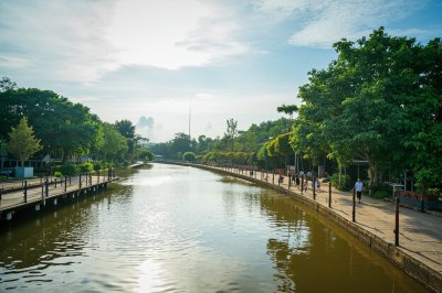 AI-generated travel thumbnail for Amphoe Si Mahosot