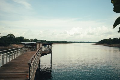 AI-generated travel thumbnail for Amphoe Si Mueang Mai