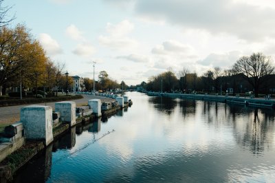 AI-generated travel thumbnail for An Iarmhí