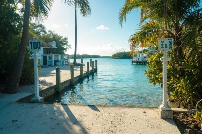 AI-generated travel thumbnail for Andros Town