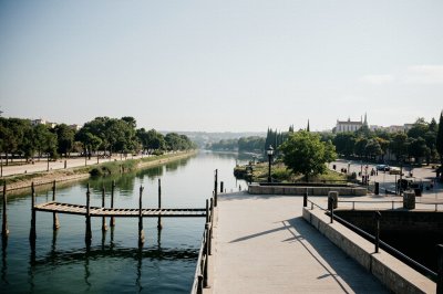 AI-generated travel thumbnail for Aniane