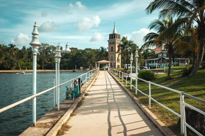 AI-generated travel thumbnail for Anna Regina