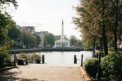 AI-generated travel thumbnail for Annapolis