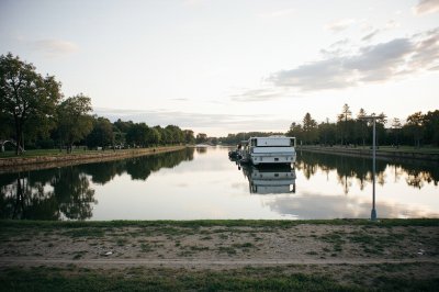 AI-generated travel thumbnail for Aranguren