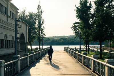 AI-generated travel thumbnail for Arazap’