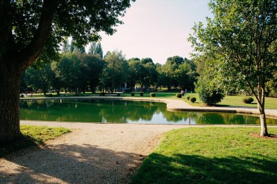 AI-generated travel thumbnail for Arcos de Jalón