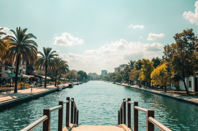 AI-generated travel thumbnail for Ariana
