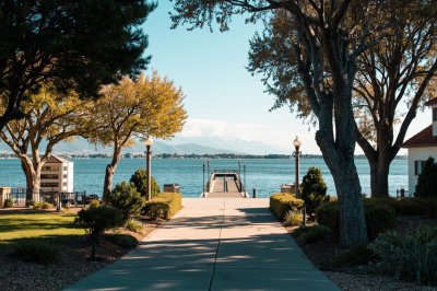AI-generated travel thumbnail for Aromas