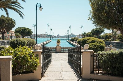 AI-generated travel thumbnail for Artenara