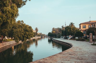 AI-generated travel thumbnail for Asir