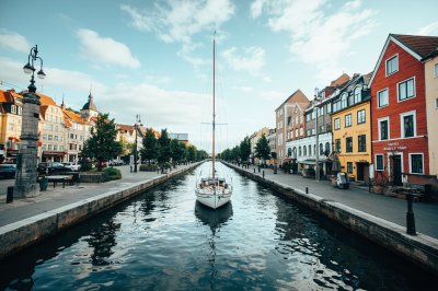 AI-generated travel thumbnail for Asker