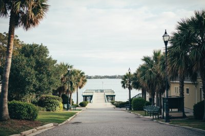 AI-generated travel thumbnail for Atlantic Beach