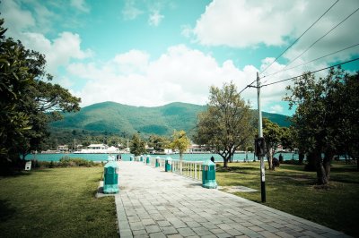 AI-generated travel thumbnail for Auki