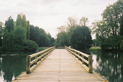 AI-generated travel thumbnail for Aulnois-en-Perthois