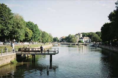 AI-generated travel thumbnail for Auray