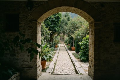 AI-generated travel thumbnail for Avezzano