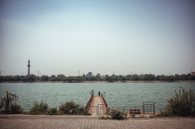 AI-generated travel thumbnail for Azarshahr