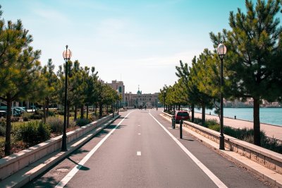 AI-generated travel thumbnail for Bab Ezzouar