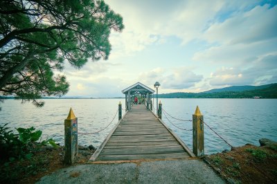 AI-generated travel thumbnail for Baculongan