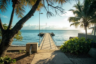 AI-generated travel thumbnail for Baie aux Huîtres