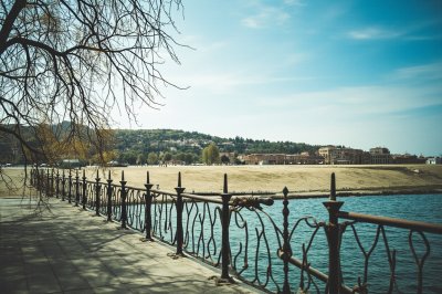 AI-generated travel thumbnail for Bakıxanov