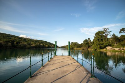 AI-generated travel thumbnail for Barre Duchaussee