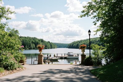 AI-generated travel thumbnail for Barrington