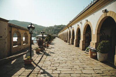 AI-generated travel thumbnail for Bashkia Durrës