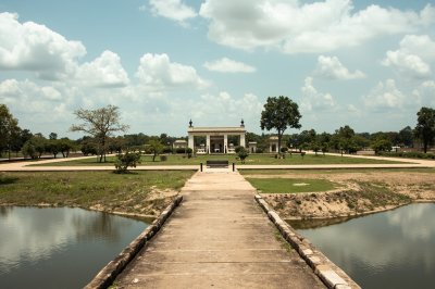 AI-generated travel thumbnail for Batangafo