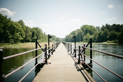 AI-generated travel thumbnail for Beadle County